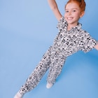 Pantalon fluide taille élastiquée ecru fille en promo chez La Halle Pantalon fluide taille élastiquée ecru fille dans le catalogue La Halle