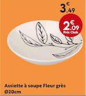 Assiette à soupe Fleur grès en promo chez Maxi Bazar Créteil à 2,09 €