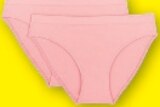 Brassière brassiere ou lot de 2 slips/shortys femme - U COLLECTION - Super U à Nancy Brassière brassiere ou lot de 2 slips/shortys femme - U COLLECTION en promo chez Super U Nancy à 5,45 €