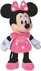 Peluche mickey ou minnie à 19,99 € dans le catalogue La Grande Récré