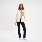 Promo Veste zippée effet sherpa 3 poches blanc femme à 27,99 € dans le catalogue La Halle à Montauban