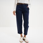 Pantalon chino regular ceinture tressée bleu marine femme - La Halle Pantalon chino regular ceinture tressée bleu marine femme à 25,99 € dans le catalogue La Halle