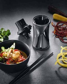 Gemüseschneider Spirelli 2.0 Black Edition bei Zurbrüggen in Bottrop Gemüseschneider Spirelli 2.0 Black Edition im Angebot bei Zurbrüggen Bottrop für 19,99 €