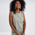 Blouse broderie anglaise sans manches vert clair femme en promo chez La Halle Blouse broderie anglaise sans manches vert clair femme dans le catalogue La Halle