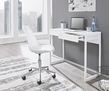 Computertisch bei XXXLutz Möbelhäuser in Bottrop Computertisch im Angebot bei XXXLutz Möbelhäuser Bottrop für 59,90 €