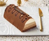Promo Bûche 3 chocolats 6 parts à 13,90 € dans le catalogue Bi1 à Voujeaucourt