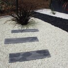 Promo Gravier décoratif blanc nuancé à 5,95 € dans le catalogue Gedimat à Saint-Pair-sur-Mer