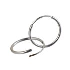 Créoles en or gris diamètre 12 mm sans charnière. en promo chez Le Manège à Bijoux Créoles en or gris diamètre 12 mm sans charnière. dans le catalogue Le Manège à Bijoux