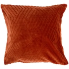 Promo Housse de coussin Esmee à 1,99 € dans le catalogue Action à Doullens