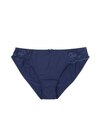 Promo Slip femme à 2,99 € dans le catalogue Carrefour à Bourges