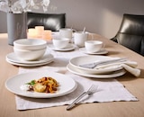 Porzellan-Serie „New Moon“ Angebote von Villeroy & Boch bei XXXLutz Möbelhäuser Hannover für 11,99 €