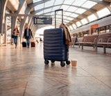 Valise rigide Séville - Carrefour à Le Havre Valise rigide Séville en promo chez Carrefour Le Havre à 24,99 €