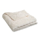 Plaid imitation fourrure - TEX HOME en promo chez Carrefour Troyes à 24,99 €