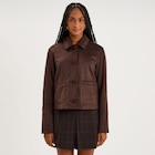 Veste paletot en suédine boutonnée marron foncé femme en promo chez La Halle Veste paletot en suédine boutonnée marron foncé femme dans le catalogue La Halle