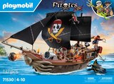 Bateau pirates à Carrefour dans Valpuiseaux