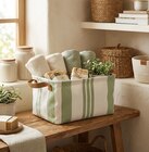 Panière de rangement avec anses en promo chez B&M Béziers à 4,99 €