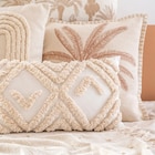 B&M Allonne - Promo Coussin brisa 30x50cm beige Promo Coussin brisa 30x50cm beige à 8,99 € dans le catalogue B&M à Allonne