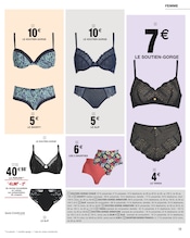 Soutien-Gorge Angebote im Prospekt "ON VOUS FACILITE la mode" von Carrefour auf Seite 13