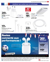 Promos Câble Usb dans le catalogue "PARTAGEONS L’ESPRIT D’ÉQUIPE !" de Carrefour à la page 19