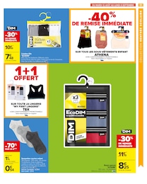 Offre Lingerie dans le catalogue Carrefour du moment à la page 53