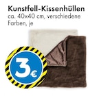TEDi Warburg - Kunstfell-Kissenhüllen Angebot im Prospekt Kunstfell-Kissenhüllen bei TEDi im Warburg Prospekt für 3,00 €