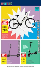 Promos Vélo dans le catalogue "L'ÉTÉ EN MAILLOT, LA RENTRÉE EN GRANDS CARREAUX." de Carrefour Vélo en promo dans le catalogue Carrefour à la page 56