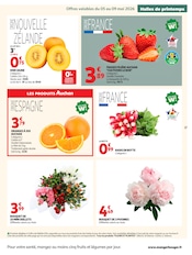 Fleurs en promo dans le catalogue Auchan Hypermarché à la page 17