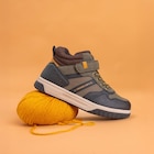 Baskets montantes à scratchs multicolore garçon - La Halle Baskets montantes à scratchs multicolore garçon à 25,19 € dans le catalogue La Halle