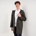 Promo Parka imperméable coupe-vent à capuche vert kaki homme à 49,99 € dans le catalogue La Halle à Ibos