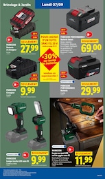 Prix et réduction Lampe-torche led dans le prospectus Lidl en cours Offre Lampe-torche led dans le catalogue Lidl du moment à la page 53