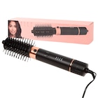Fer à boucler ou brosse coiffante ELLE - Action en promo chez Action Fer à boucler ou brosse coiffante ELLE - Action dans le catalogue Action