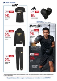 Offre Jogging dans le catalogue Intersport du moment à la page 6