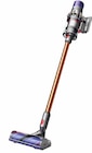 Akku-Stielsauger V10 Absolute bei MEDIMAX im Prospekt "" für 389,00 €