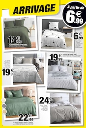 Offre Lit dans le catalogue Bazarland du moment à la page 4