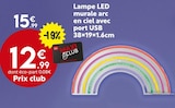 Lampe LED murale arc en ciel avec port USB à 12,99 € dans le catalogue Maxi Bazar