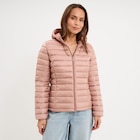 Doudoune légère déperlante à capuche vieux rose femme en promo chez La Halle Argenteuil à 20,99 €