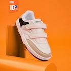 La Halle Pujols - Promo Baskets basses à scratchs bout rond blanc garçon Promo Baskets basses à scratchs bout rond blanc garçon à 10,00 € dans le catalogue La Halle à Pujols