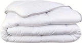 Promo Couette microfibre frappée à 14,92 € dans le catalogue Hyper U à Pontarlier