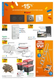 Prix et réduction Escabeau dans le prospectus Castorama en cours Offre Escabeau dans le catalogue Castorama du moment à la page 16