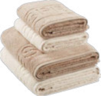 Frottier-Set „Soft Cloud“ von Esprit im aktuellen XXXLutz Möbelhäuser Prospekt für 39,99 €