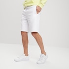 Short jogging molletonné droit blanc homme - La Halle Short jogging molletonné droit blanc homme à 12,99 € dans le catalogue La Halle
