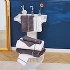 Linge de toilette "Palace" - TEX HOME en promo à 6,39 € chez Carrefour Linge de toilette "Palace" - TEX HOME dans le catalogue Carrefour
