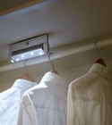 Lampe led avec capteur en promo à 5,99 € chez Lidl Lampe led avec capteur dans le catalogue Lidl