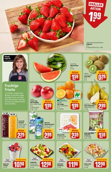 Erdbeeren im REWE Prospekt "Dein Markt" mit 32 Seiten (Kiel)