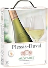 Muscadet AOP - PLESSIS DUVAL en promo chez Supermarchés Match Fossés à 12,90 €