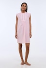 Chemise de nuit vichy sans manches avec détail plastron en coton BIO GOTS en promo chez Monoprix Margaret Chemise de nuit vichy sans manches avec détail plastron en coton BIO GOTS dans le catalogue Monoprix Margaret