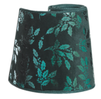 La jupe de sapin “houx” en promo chez Bazarland La jupe de sapin “houx” dans le catalogue Bazarland