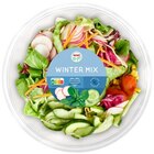 Salatschale Winter Mix im Angebot bei REWE in Neuss Salatschale Winter Mix Angebote von REWE to go bei REWE Neuss für 2,99 €