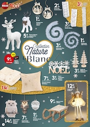 Offre Guirlande Noël dans le catalogue Maxi Bazar du moment à la page 10