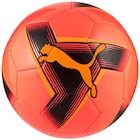 Ballon de football - PUMA en promo chez Intersport Ballon de football - PUMA dans le catalogue Intersport